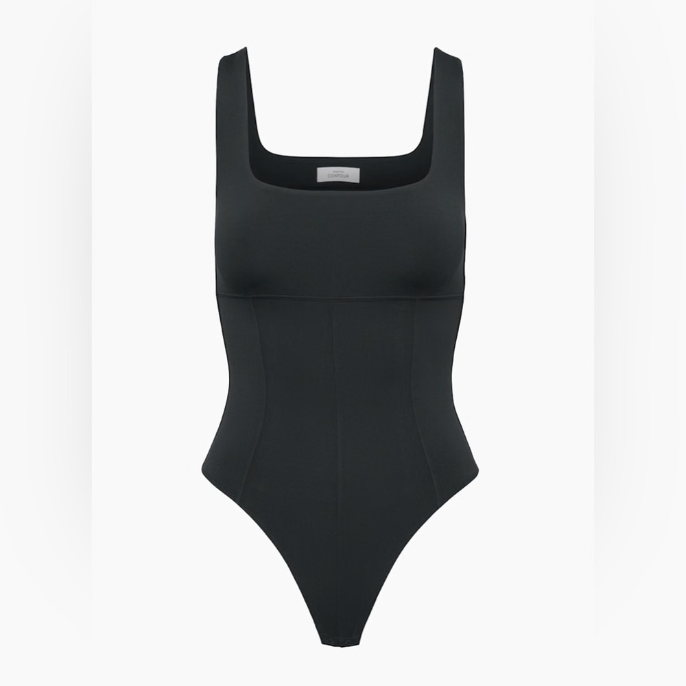 NWOT ARITZIA BABATON CONTOUR BODYSUIT